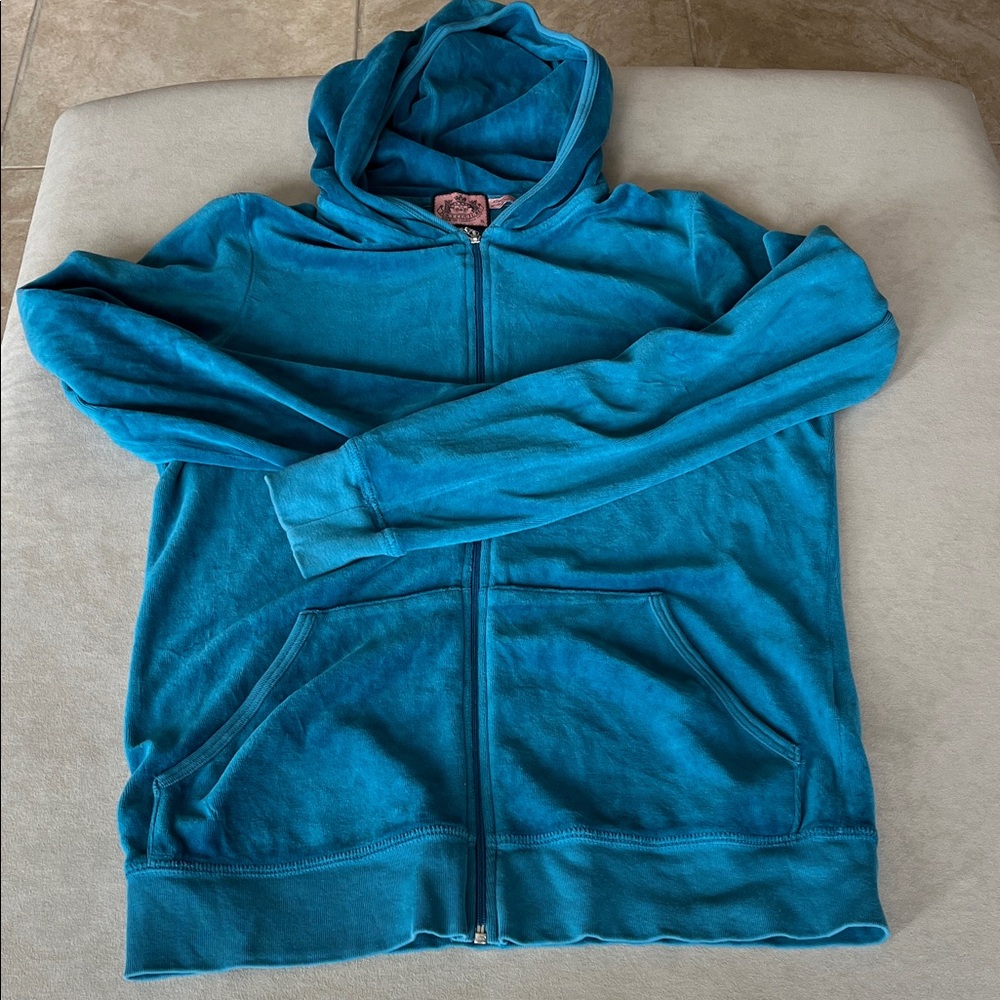 Juicy Couture Teal Graphic Men's Crewneck Sweater - Picture 3 of 4